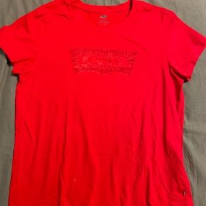 Levi’s tshirt